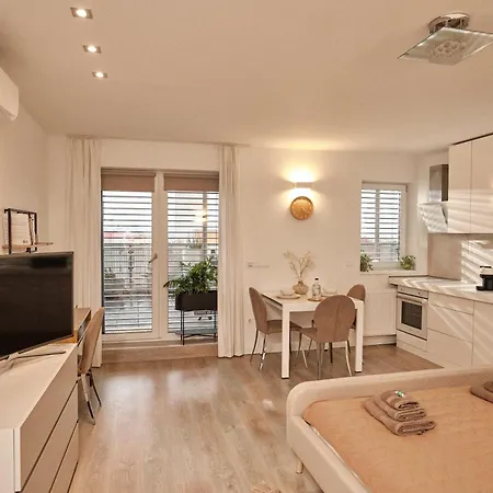 Apartment Doboz *