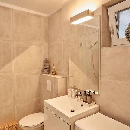 Apartment Doboz Pecs