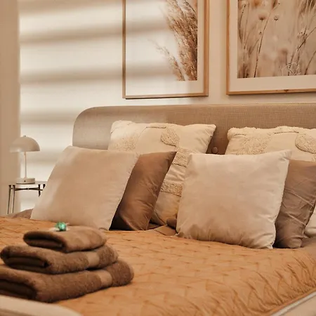 Doboz Apartment